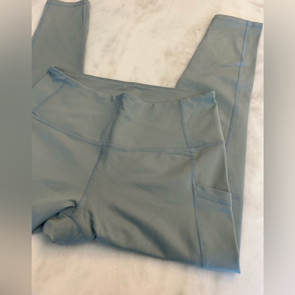 Zella Medium Aqua Blue Crop Hire Rise Side Pocket Leggings 23” - Picture 5 of 7